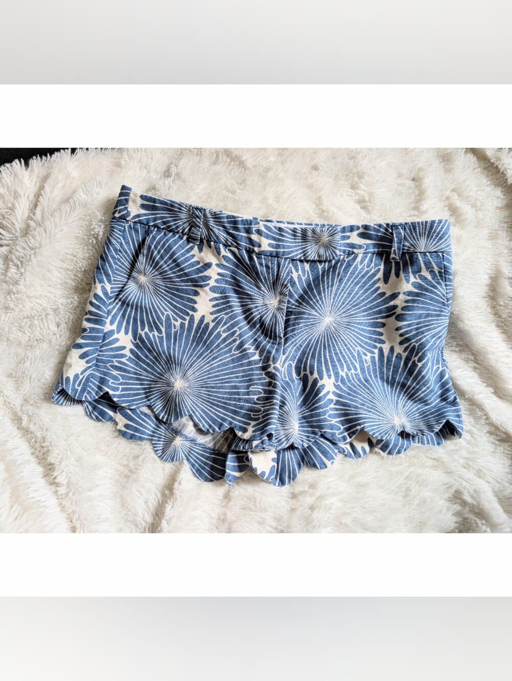 J. Crew Linen And Cotton Blend Blue Floral Sunburst Scallop Hem Shorts Size 12